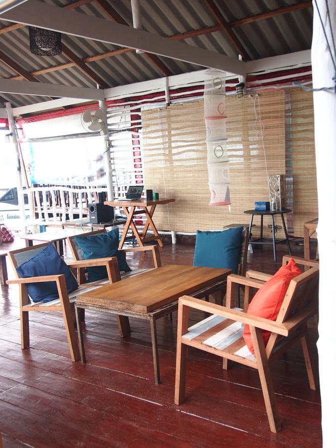 Sincere Hostel Bar And Bistro Ko Lanta Exteriér fotografie