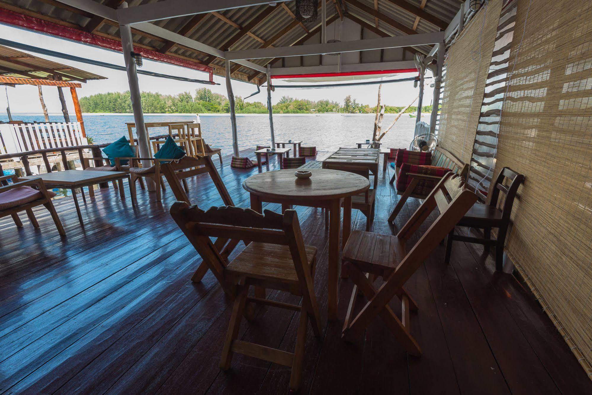 Sincere Hostel Bar And Bistro Ko Lanta Exteriér fotografie